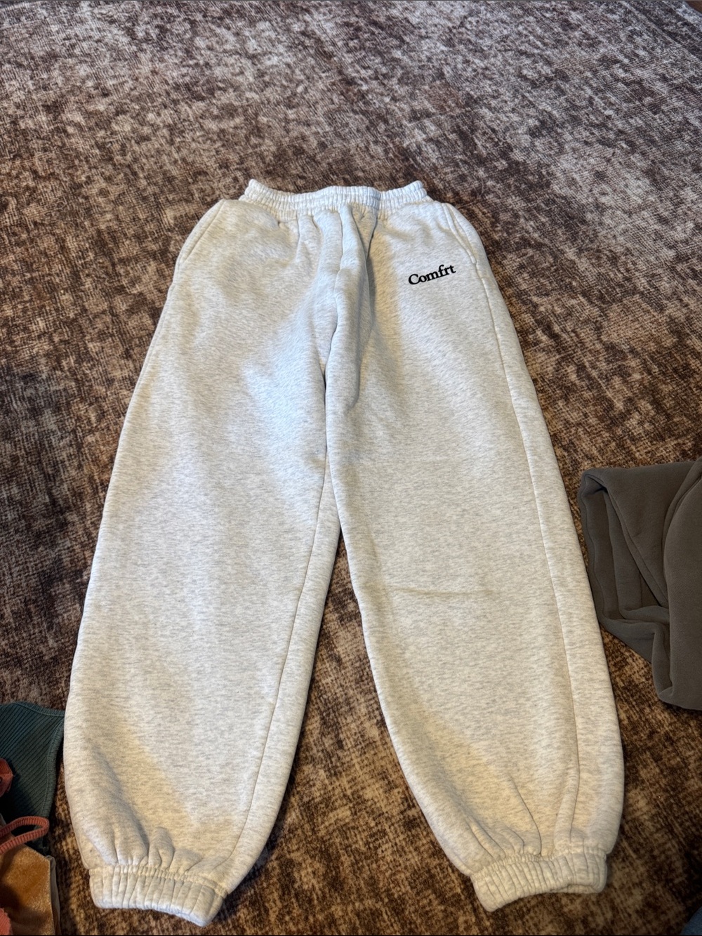 Comfrit Kids' Light Gray Joggers - Cozy Everyday Sweatpants